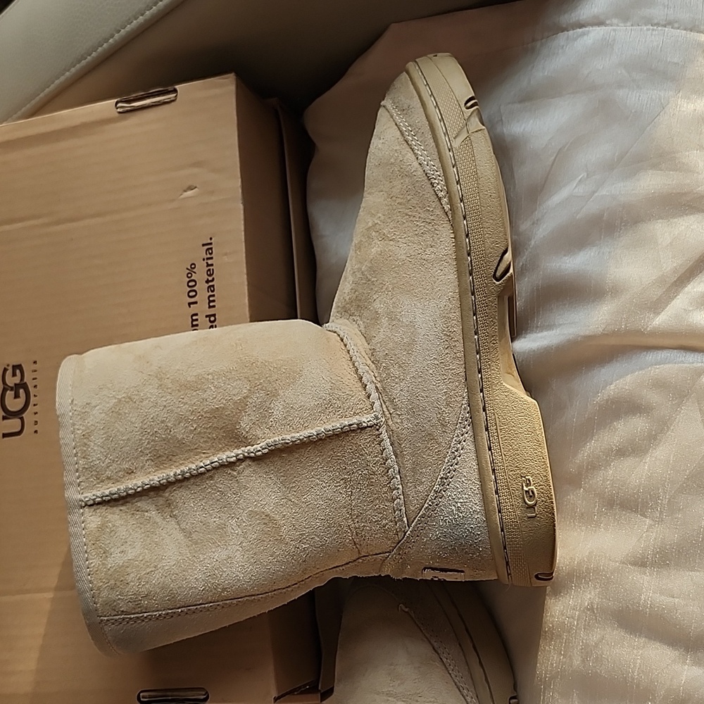 UGG Tan Leather, Sheepskin & Rubber Ultimate Short 5275 Boot, Size 7W, $50